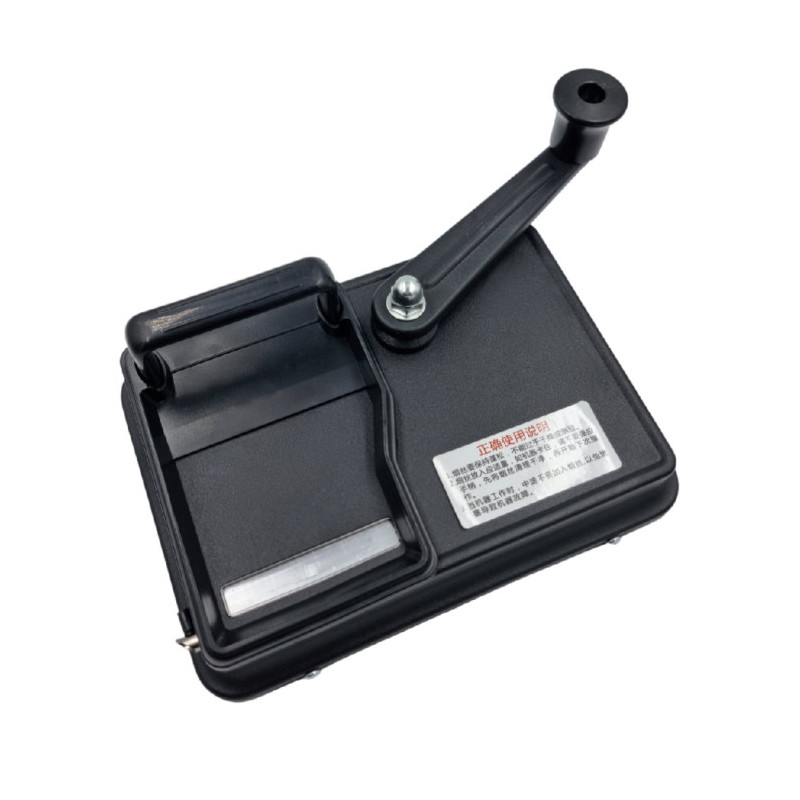 Поршневая машинка для сигарет Slim 6.5мм с резиновыми ножками - это удобное и практичное устройство для набивки сигарет.